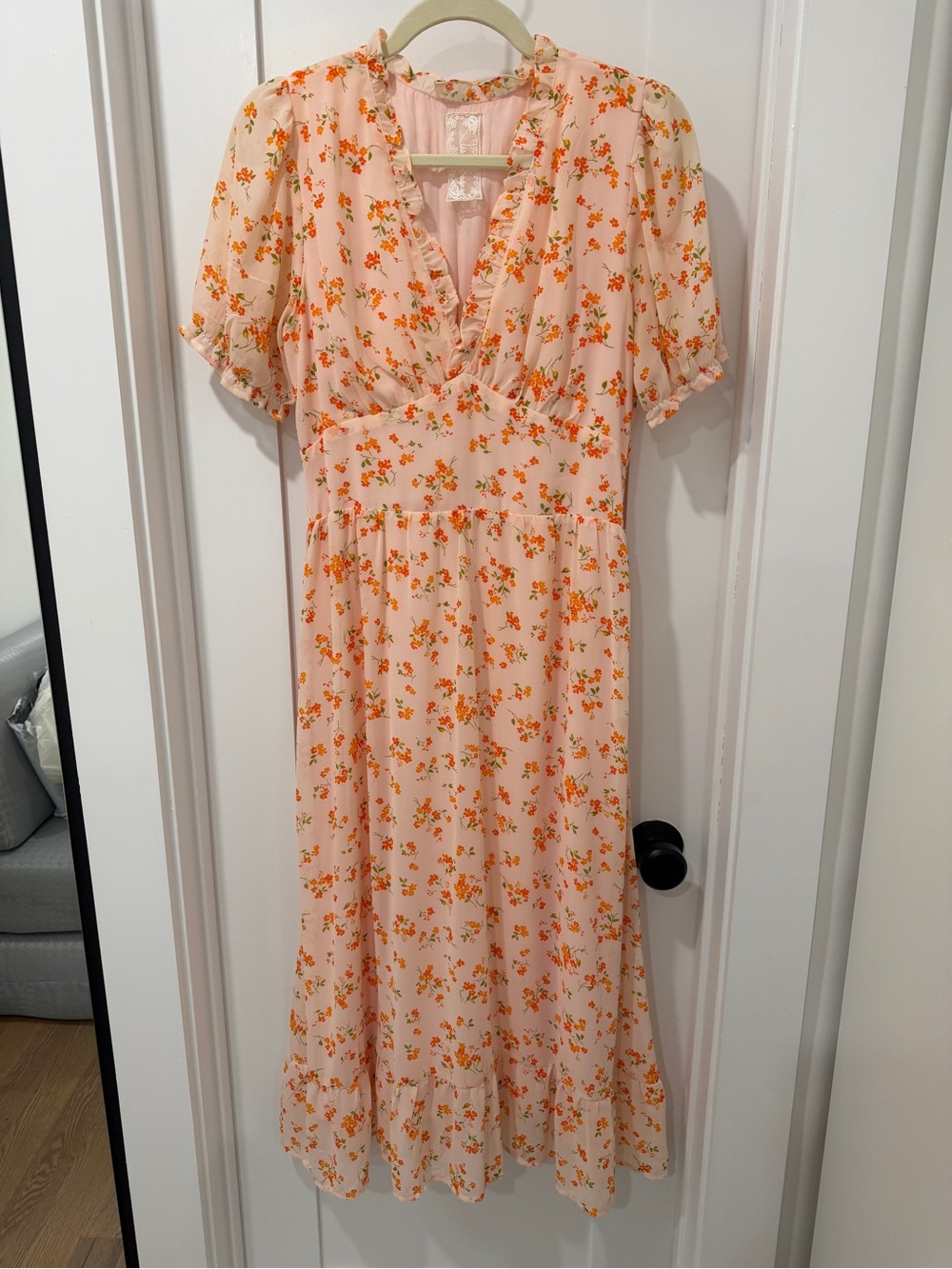 Sadie & Sage Peach Floral Ruffle Midi Dress